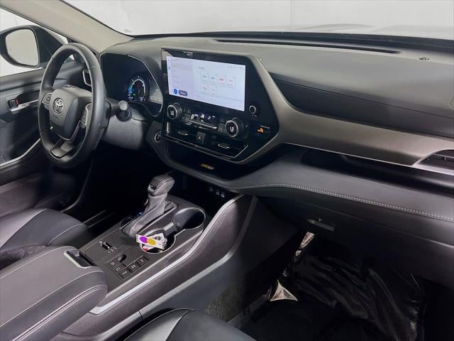 2024 Toyota Highlander Hybrid XLE
