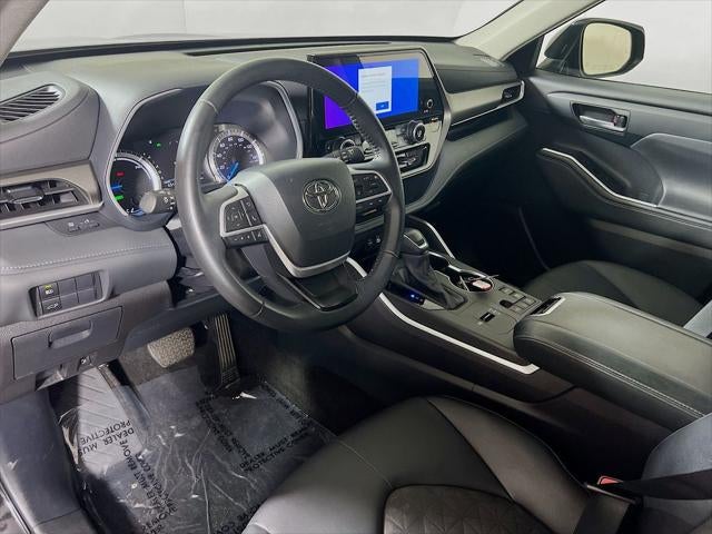2024 Toyota Highlander Hybrid XLE