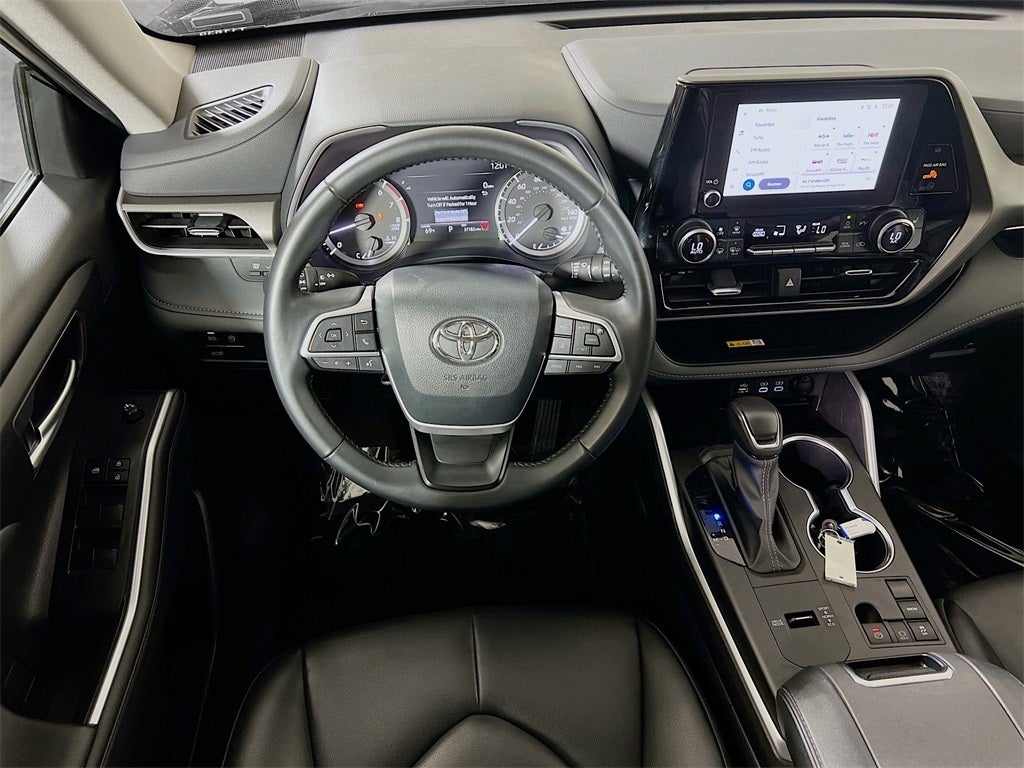 2024 Toyota Highlander XLE