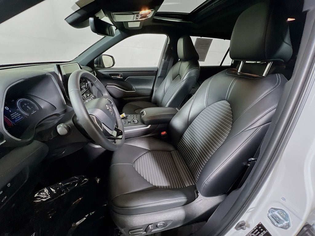 2025 Toyota Highlander XSE