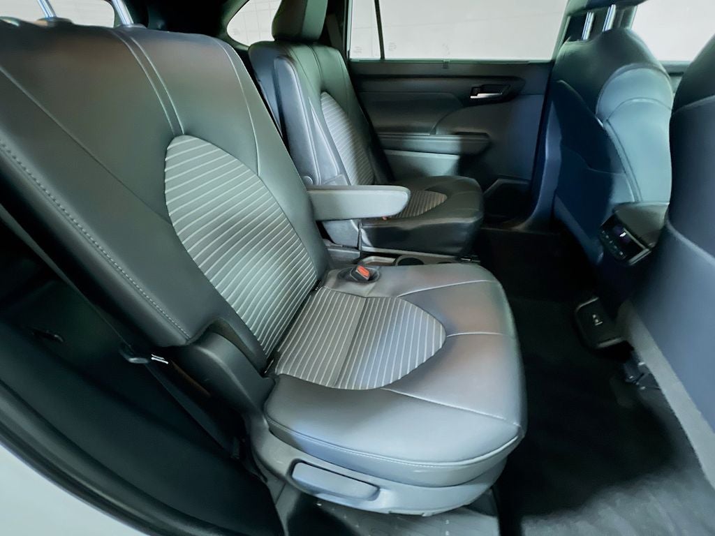 2025 Toyota Highlander XSE