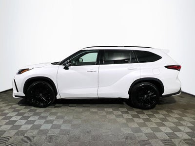 2025 Toyota Highlander XSE