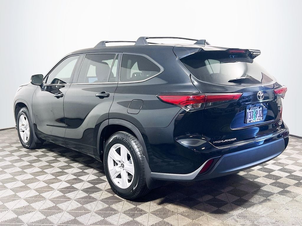 2023 Toyota Highlander LE