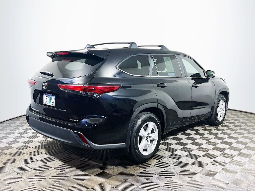 2023 Toyota Highlander LE