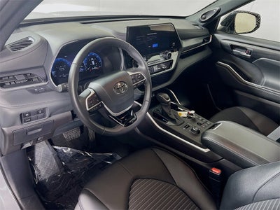 2025 Toyota Highlander XSE