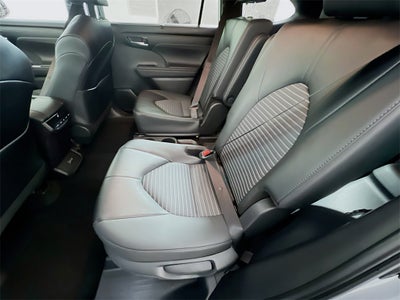2025 Toyota Highlander XSE