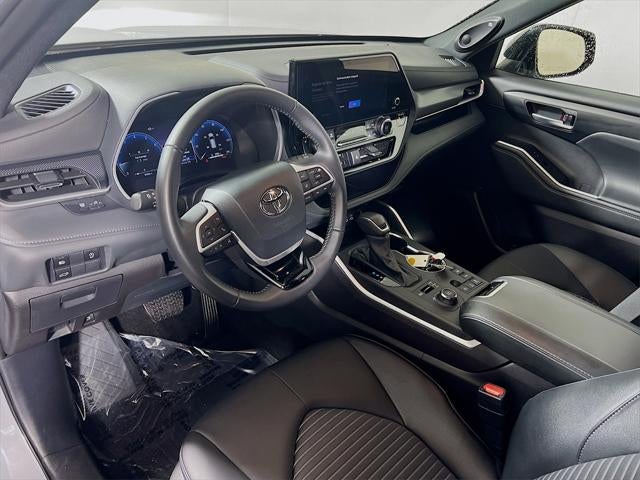 2025 Toyota Highlander XSE
