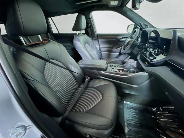 2025 Toyota Highlander XSE