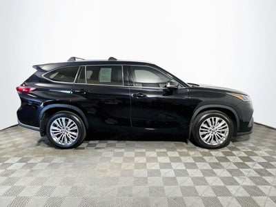 2023 Toyota Highlander Platinum