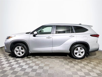 2024 Toyota Highlander LE