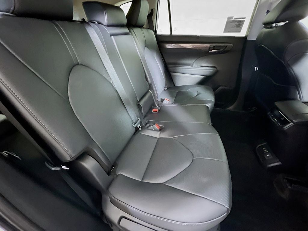 2025 Toyota Highlander Limited