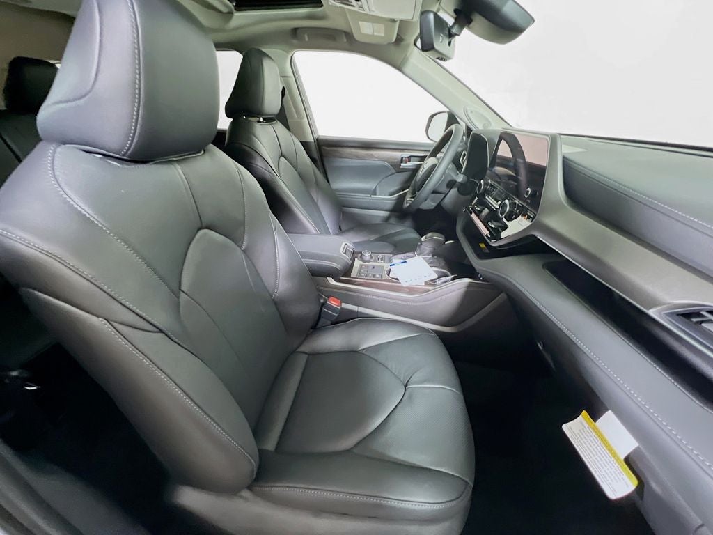 2025 Toyota Highlander Limited