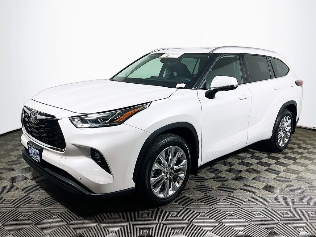 2025 Toyota Highlander Limited