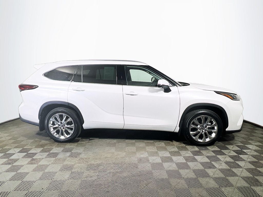 2025 Toyota Highlander Limited