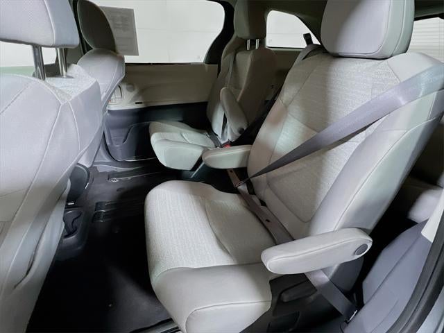 2024 Toyota Sienna LE 8 Passenger