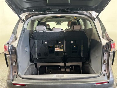 2023 Toyota Sienna LE 8 Passenger