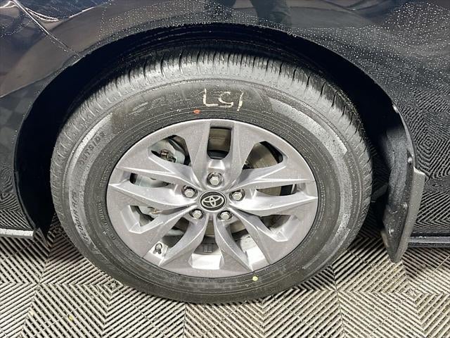 2025 Toyota Sienna LE 8 Passenger