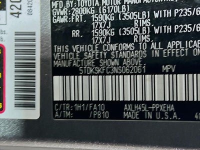 2022 Toyota Sienna LE 8 Passenger