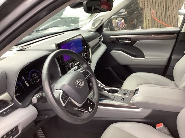 2023 Toyota Highlander Hybrid Limited