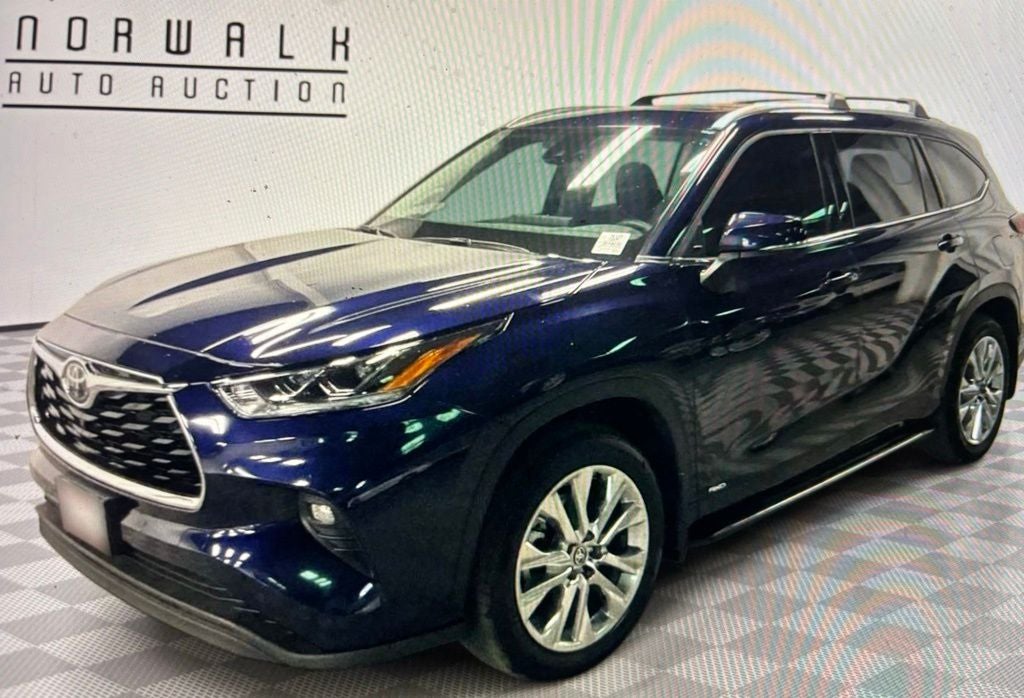 2025 Toyota Highlander Hybrid Limited