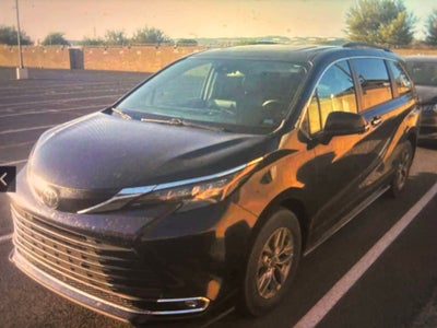 2024 Toyota Sienna XLE 8 Passenger