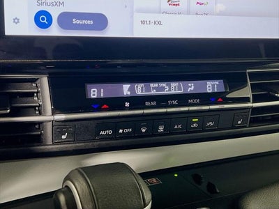 2025 Toyota Sienna XLE 8 Passenger