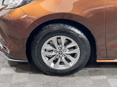 2022 Toyota Sienna XLE 8 Passenger