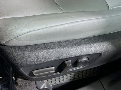 2024 Toyota Sienna XLE 8 Passenger