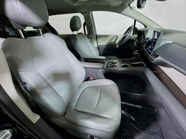 2024 Toyota Sienna XLE 8 Passenger