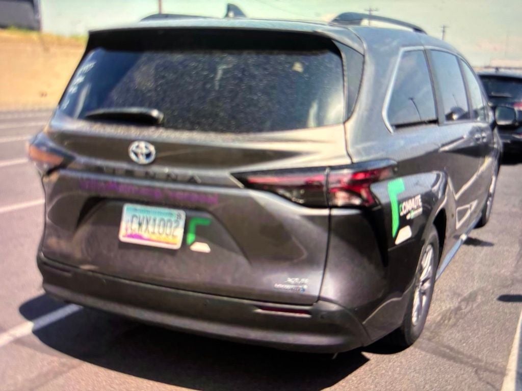 2024 Toyota Sienna XLE 8 Passenger