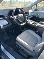2025 Toyota Sienna XLE 8 Passenger