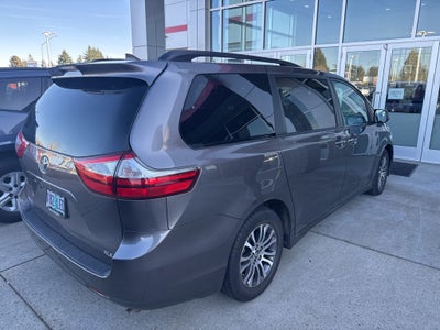 2018 Toyota Sienna Limited Premium 7 Passenger