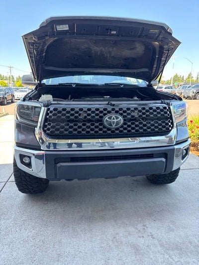 2018 Toyota Tundra SR5 5.7L V8
