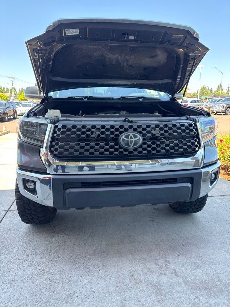 2018 Toyota Tundra SR5 5.7L V8