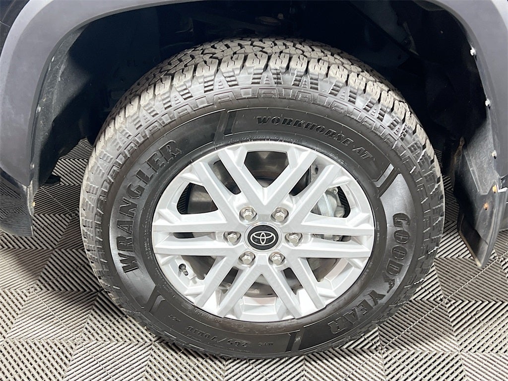 2022 Toyota Tundra SR5