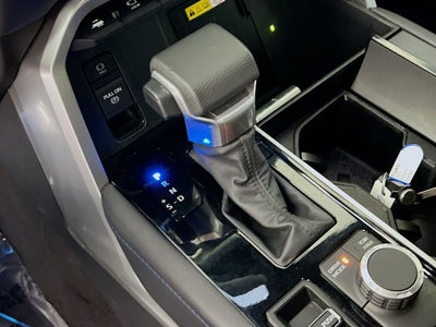 2023 Toyota Tundra Hybrid Platinum