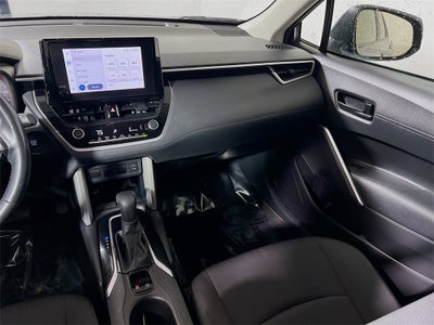 2024 Toyota Corolla Cross LE