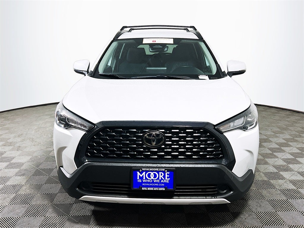 2024 Toyota Corolla Cross LE