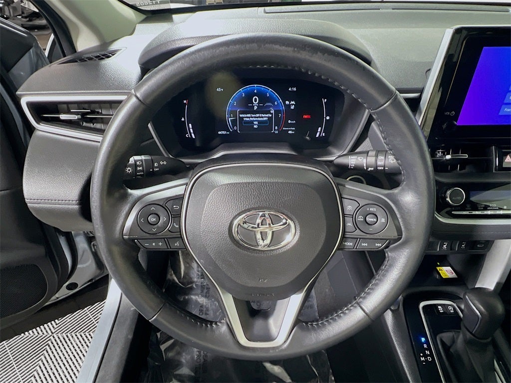 2023 Toyota Corolla Cross XLE