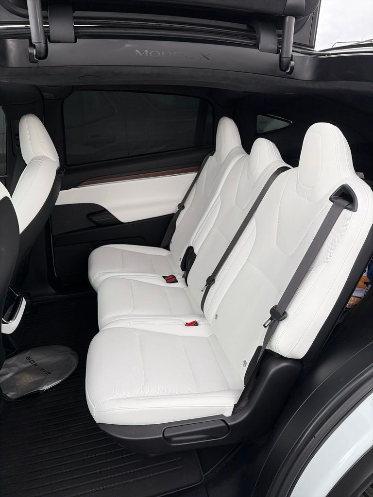 2023 Tesla Model X Standard Range