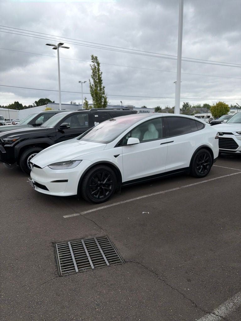 2023 Tesla Model X Standard Range