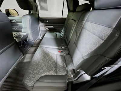 2024 Toyota Sequoia SR5