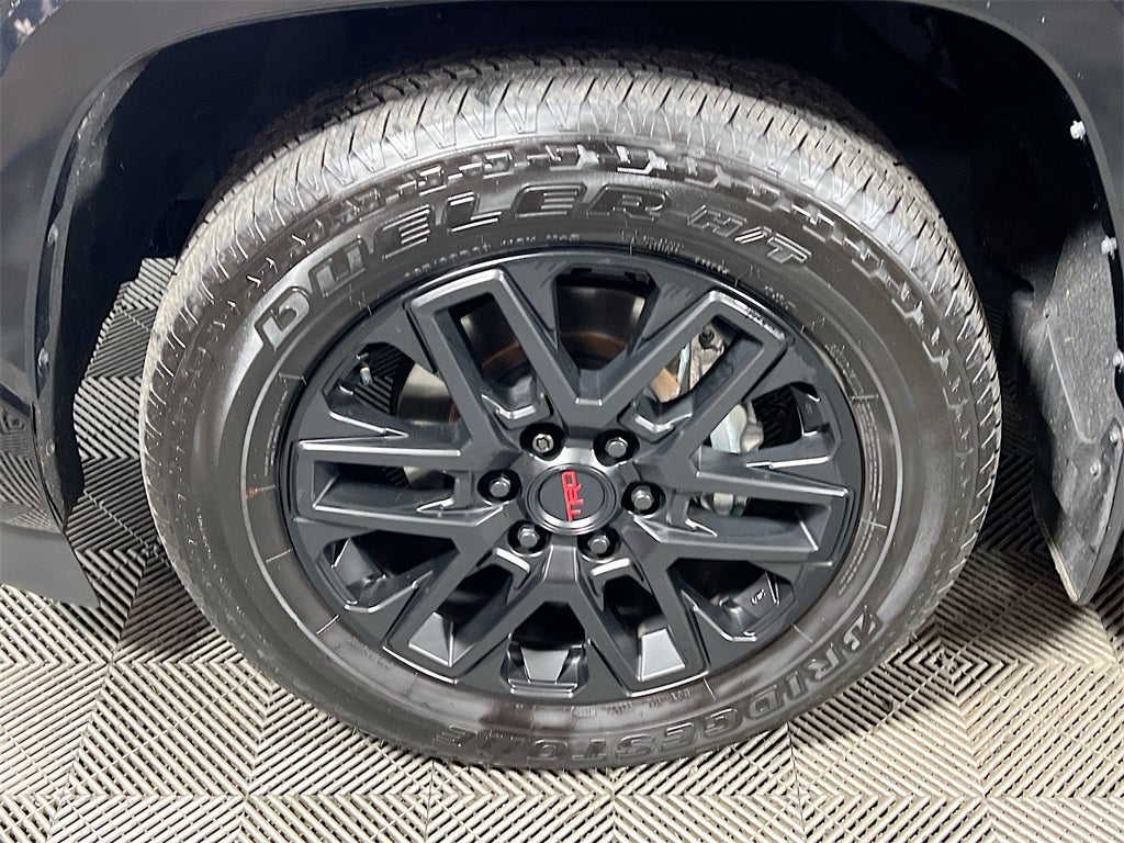 2024 Toyota Sequoia SR5