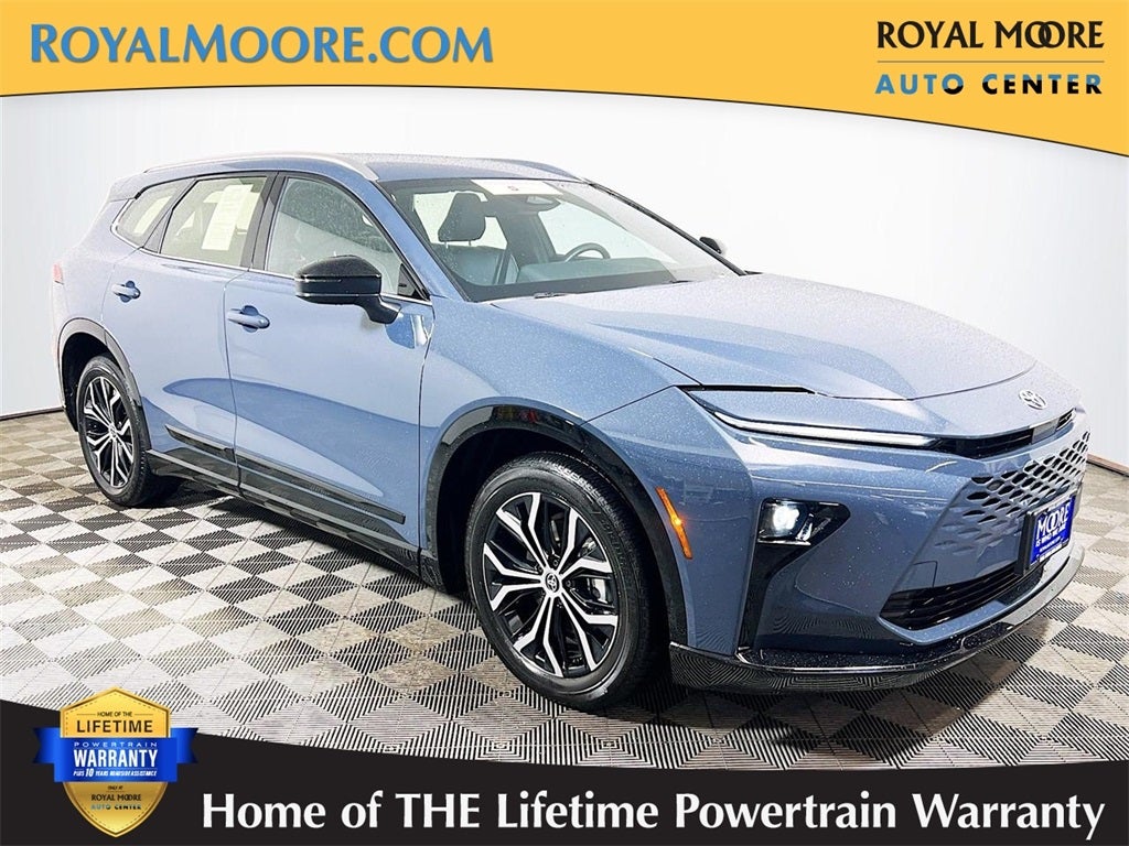 2025 Toyota Crown Signia XLE