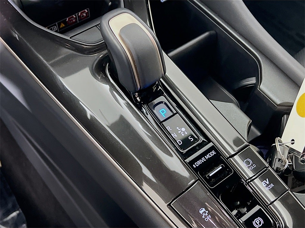 2025 Toyota Crown Signia XLE