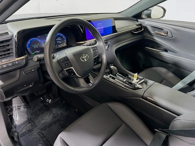 2025 Toyota Crown Signia XLE