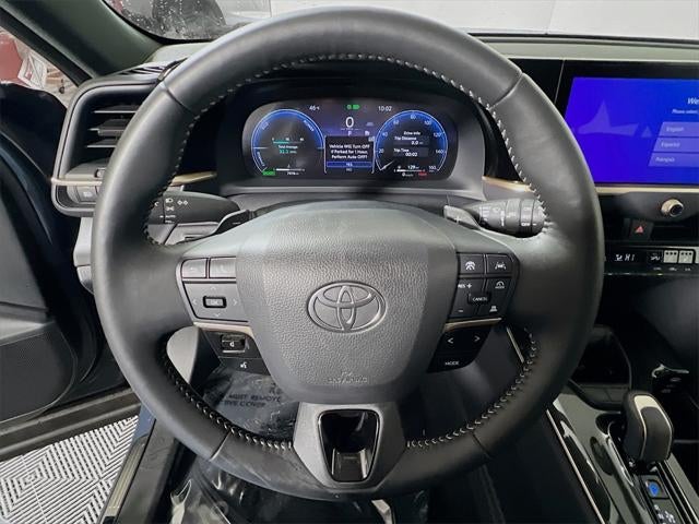 2025 Toyota Crown Signia XLE