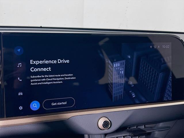 2025 Toyota Crown Signia XLE