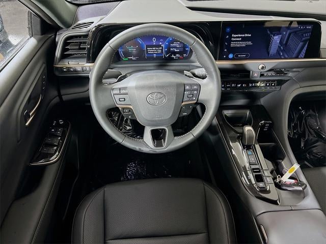 2025 Toyota Crown Signia XLE