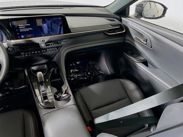 2025 Toyota Crown Signia XLE